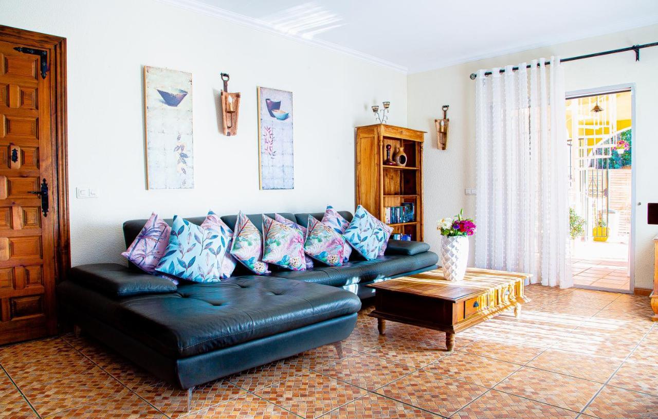 ماربيا Villa Maria In El Rosario - Mit Sicht Auf Gibralta المظهر الخارجي الصورة